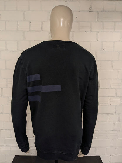 Suéter de Buda a Buda. Negro con estampado. Talla XL.