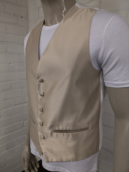 Anthony gilet. Goudkleurig motief. Maat M.