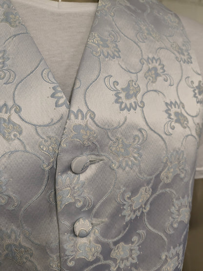 Cristo gilet. Licht Blauw Beige motief. Maat L.