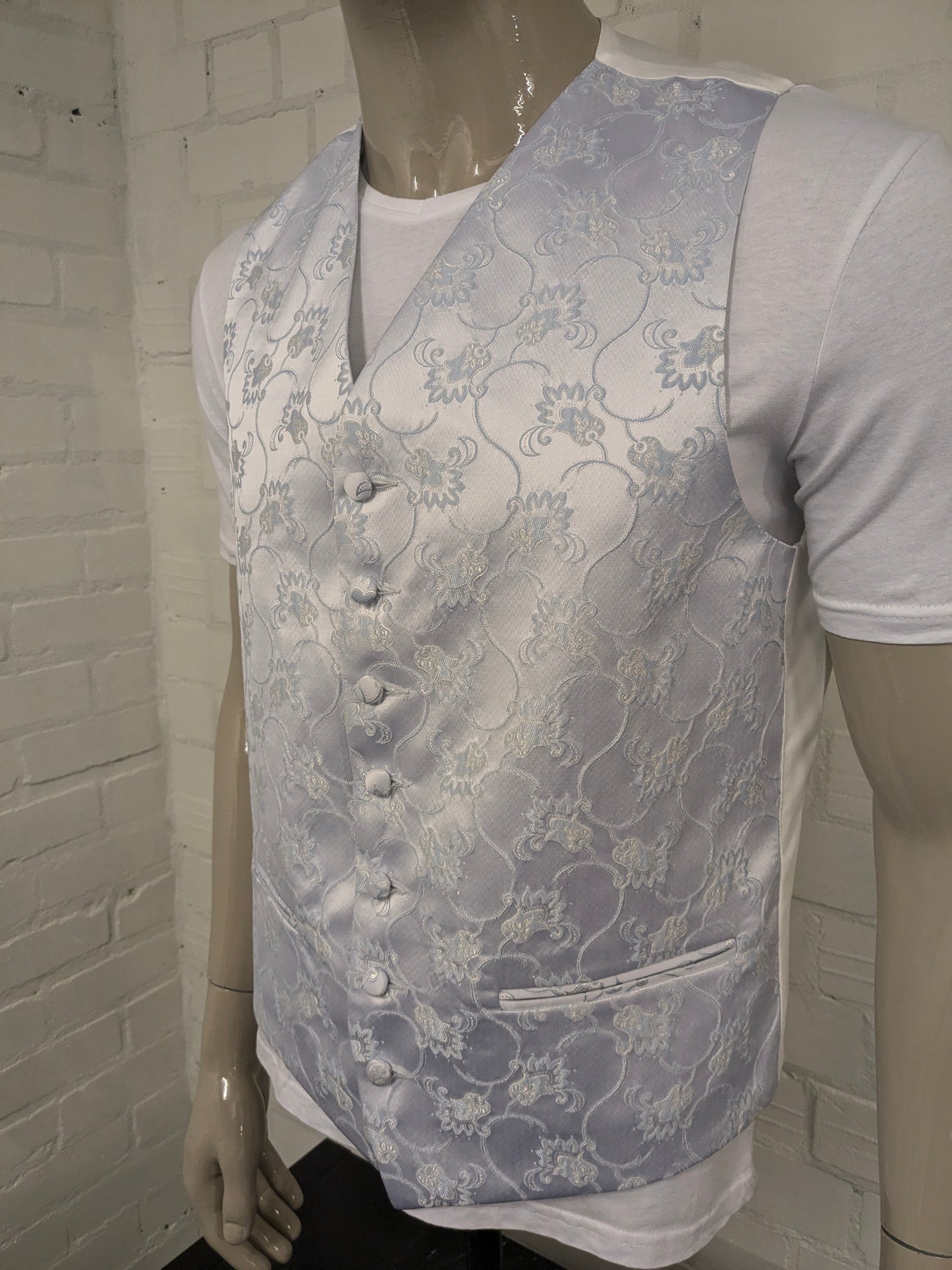 Cristo gilet. Licht Blauw Beige motief. Maat L.