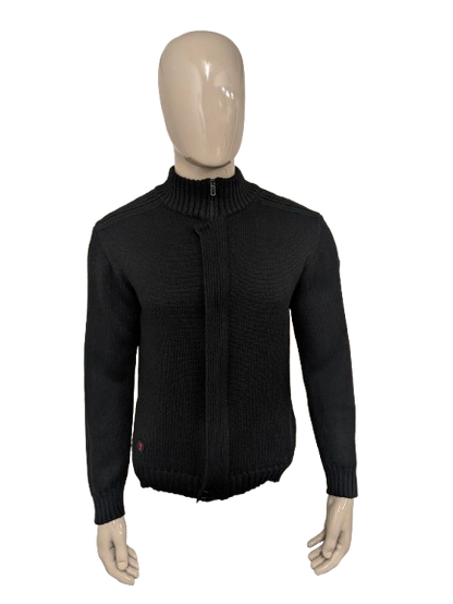 Thomas Jeans vest. Colored black. Size L.