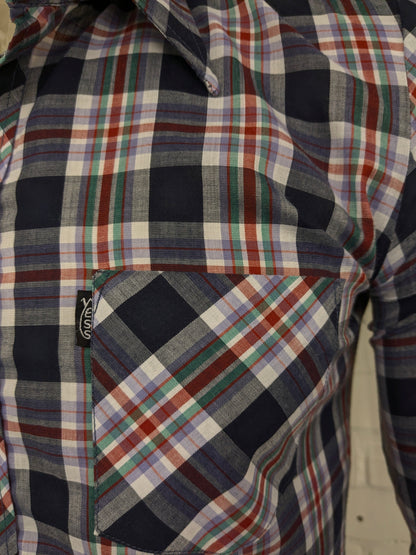 Vintage 70's Yess overhemd met puntkraag en grotere knopen. Paars Roos Groen Zwart geruit. Maat M.