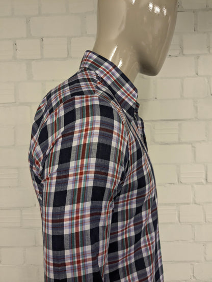 Vintage 70's Yess overhemd met puntkraag en grotere knopen. Paars Roos Groen Zwart geruit. Maat M.