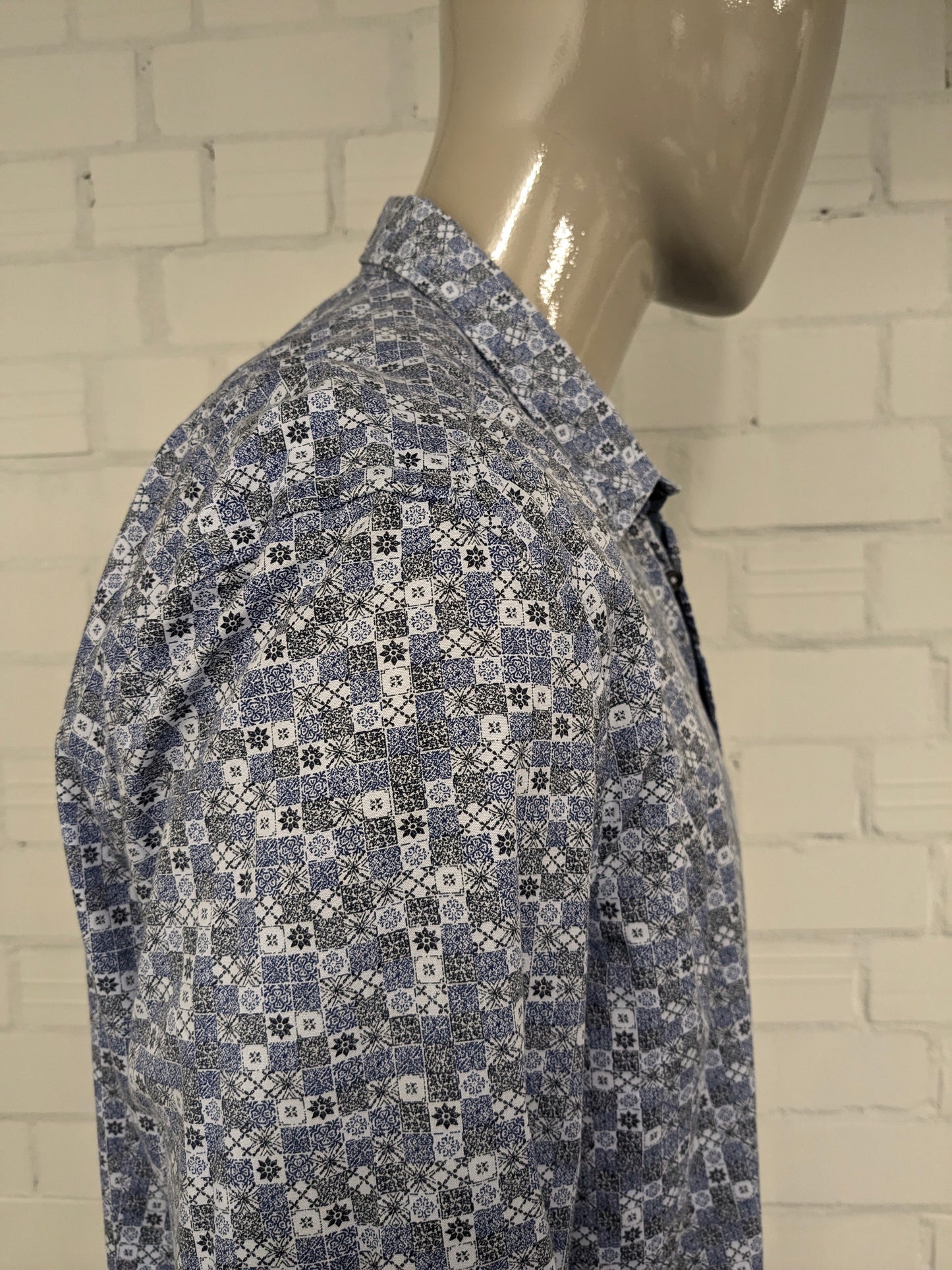 Marc o'Polo overhemd. Blauw Zwart Witte print. Maat 2XL / XXL. shaped fit.