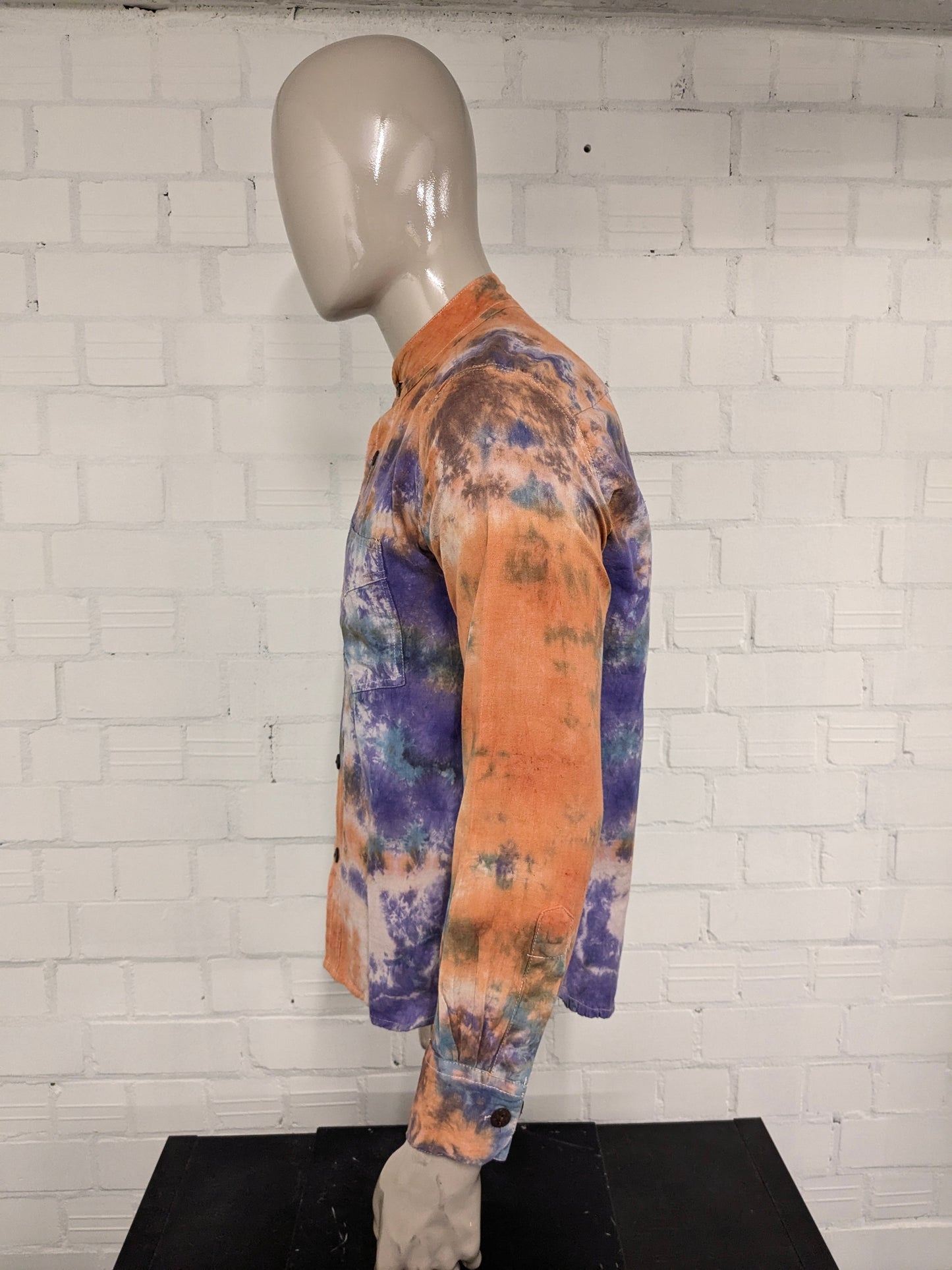Madekind Tie Dye shirt with farmer short collar. Orange Purple Blue colored. Size L.