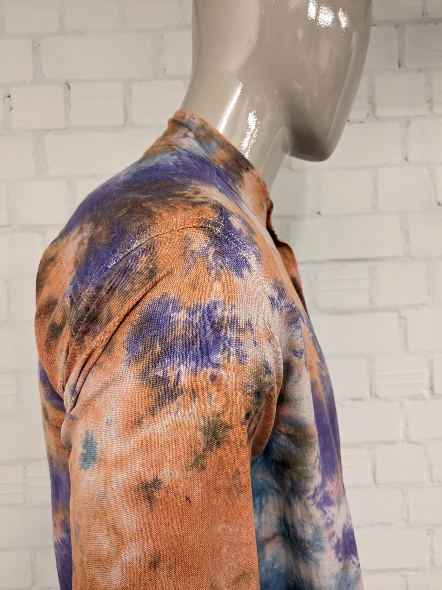 Madekind Tie Dye shirt with farmer short collar. Orange Purple Blue colored. Size L.