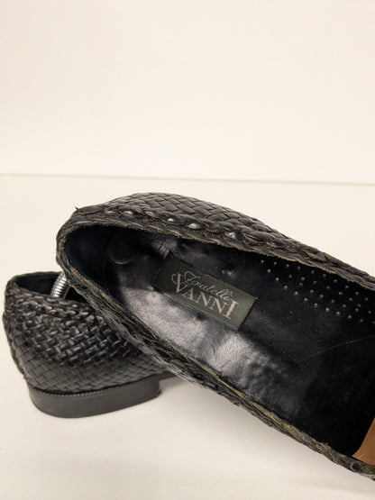 Fratelli Vanni Leather woven moccasins. Dark Brown colored. Size 42.