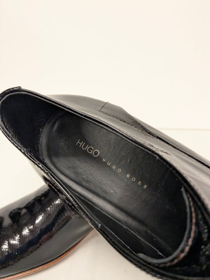 Hugo Boss Lak Leren veterschoenen. Donker Bruin gekleurd. Maat 42.