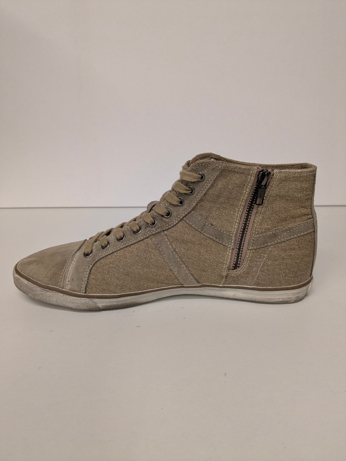 Boss Orange / Hugo Boss hoge stoffen sneakers. Beige gekleurd. Maat 42.