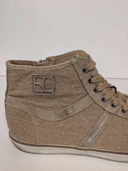 Boss Orange / Hugo Boss hoge stoffen sneakers. Beige gekleurd. Maat 42.
