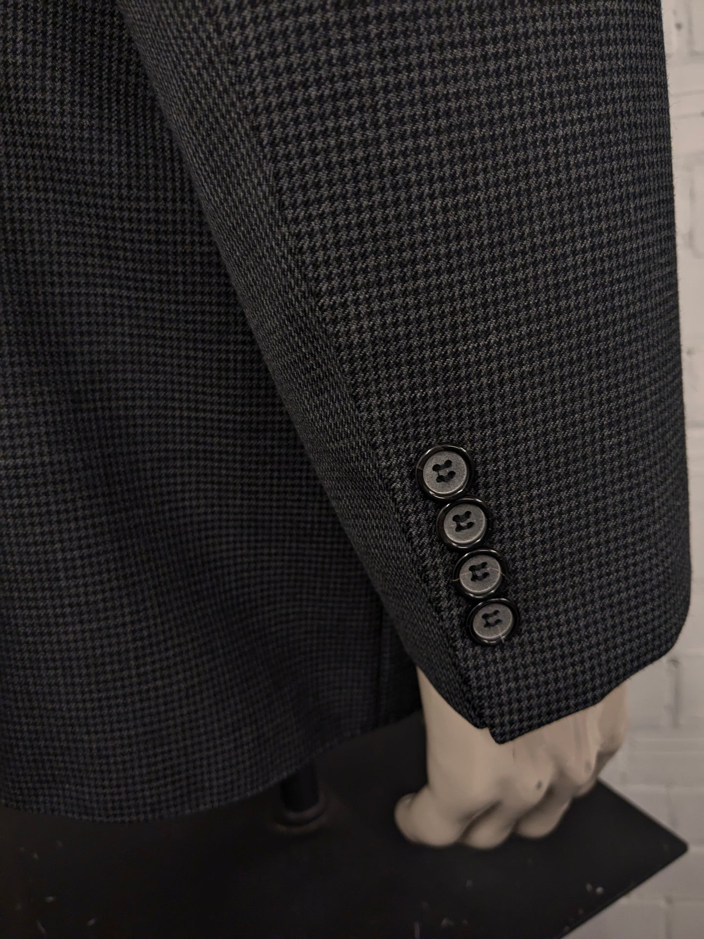 Abito Scabal in lana realizzato su misura. Motivo grigio nero. Taglia 56/XL.