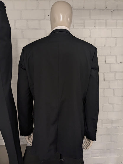 Abito in lana Limo Vierra. Di colore nero. Taglia 56/XL.