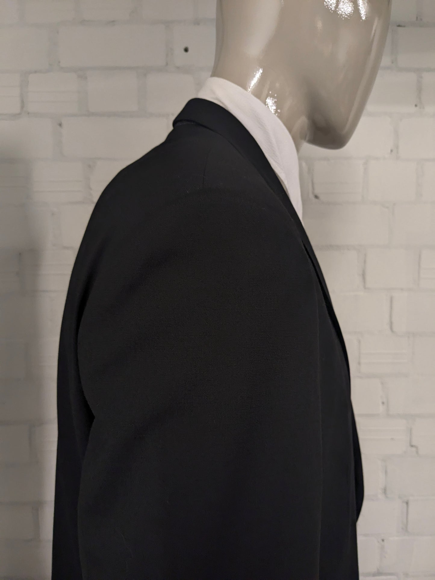 Abito in lana Limo Vierra. Di colore nero. Taglia 56/XL.