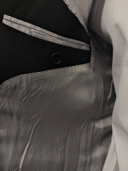 Abito in lana Limo Vierra. Di colore nero. Taglia 56/XL.