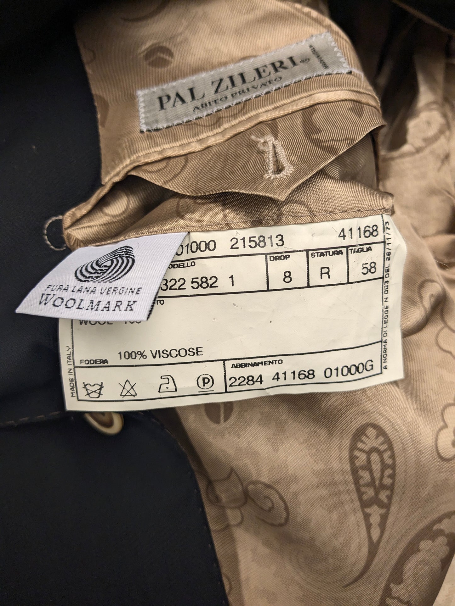 Giacca in lana Pal Zileri. Nero con cuciture marroni. Taglia 58/XL.