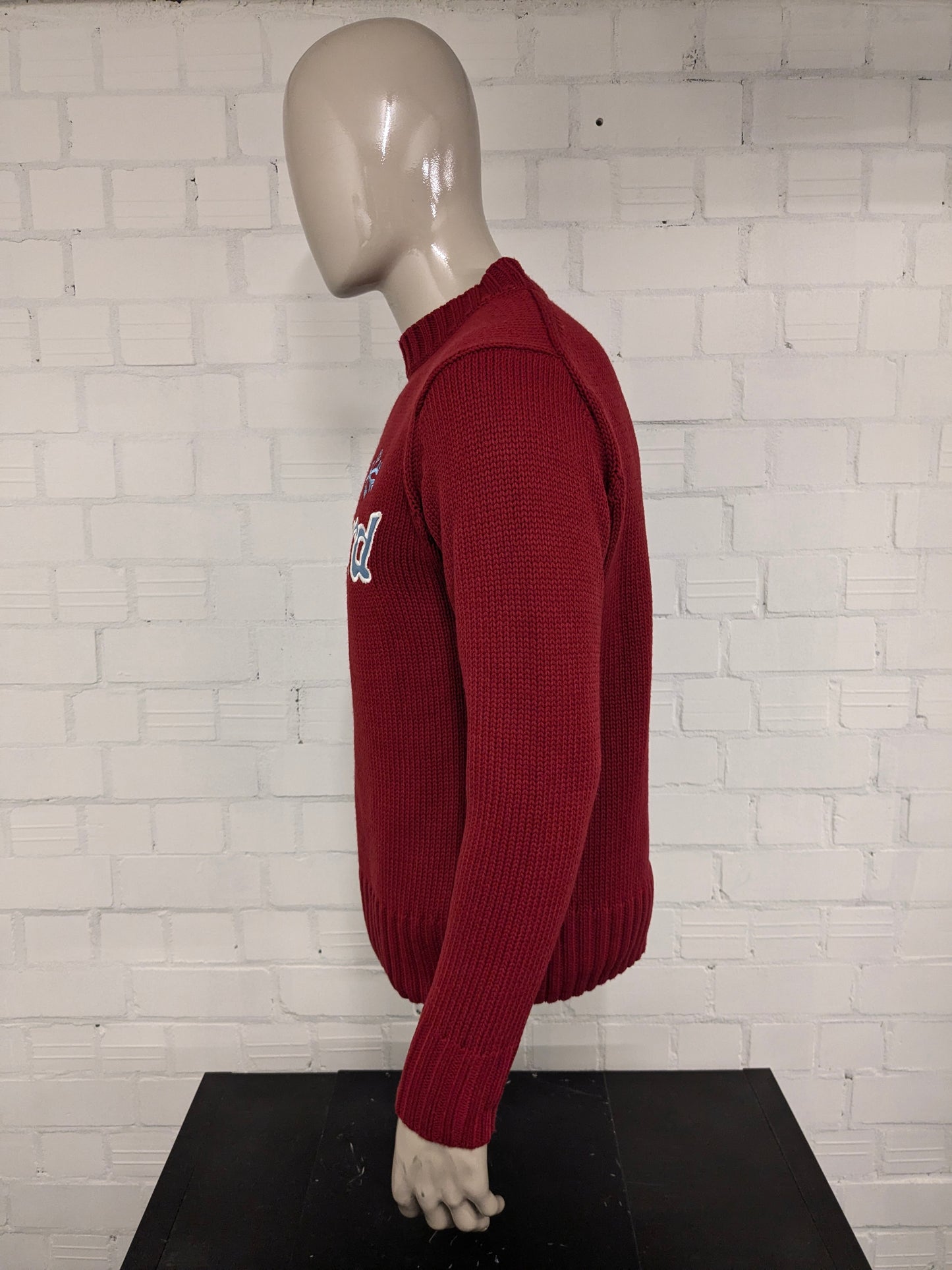 Maglione vintage in lana Monte Bianco. Colorato di rosso. Taglia M. 30% Lana.