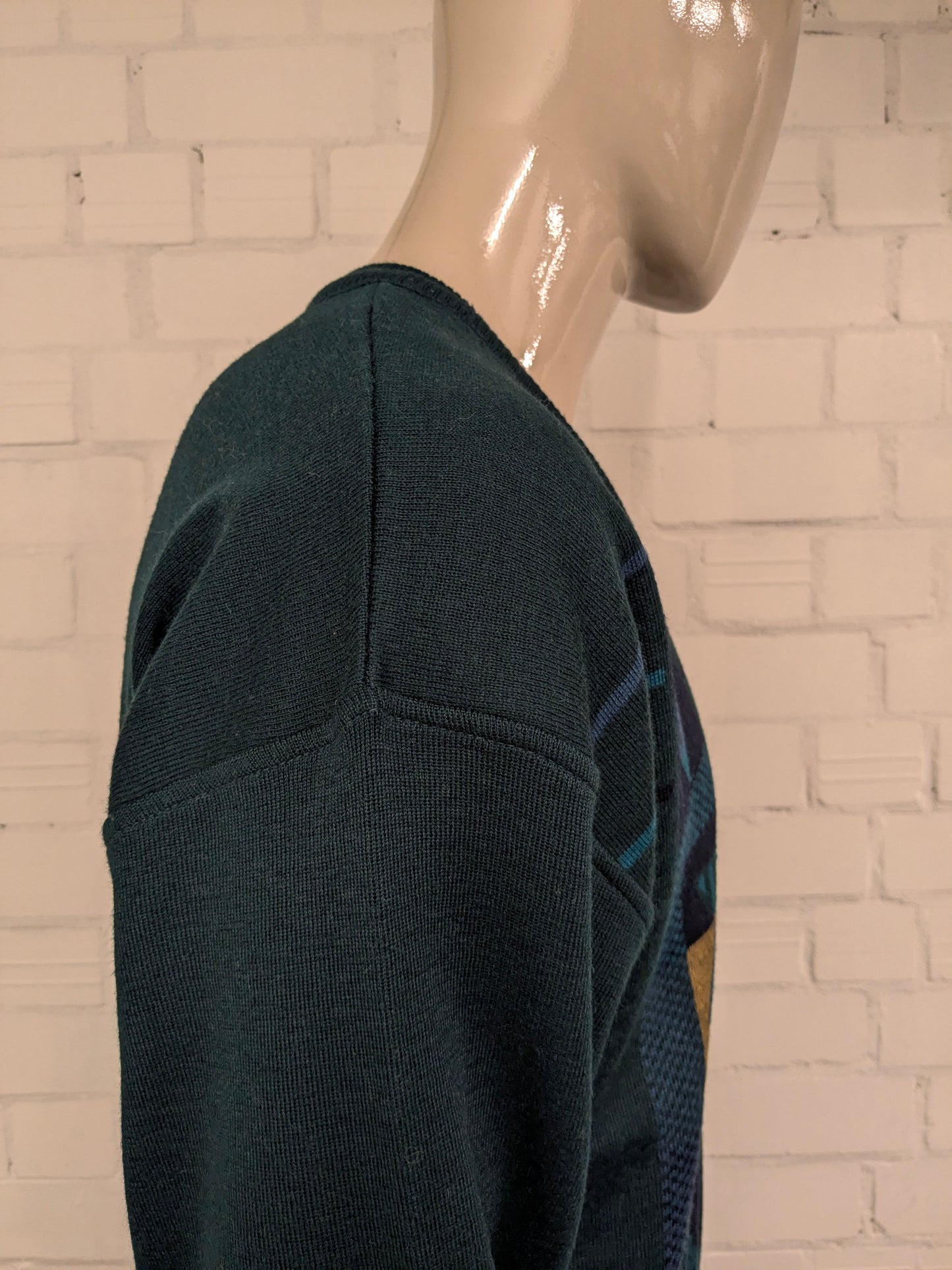 Vintage Pierre Sangan Wollen trui met V-Hals. Groen Blauw Geel gekleurd. Maat L. 50% Wol.