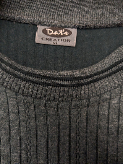 Dat's Creation trui. Groen gemêleerd. Maat L.