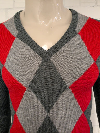 Mailcott trui met V-Hals. Grijs Rode ruiten. Maat S.