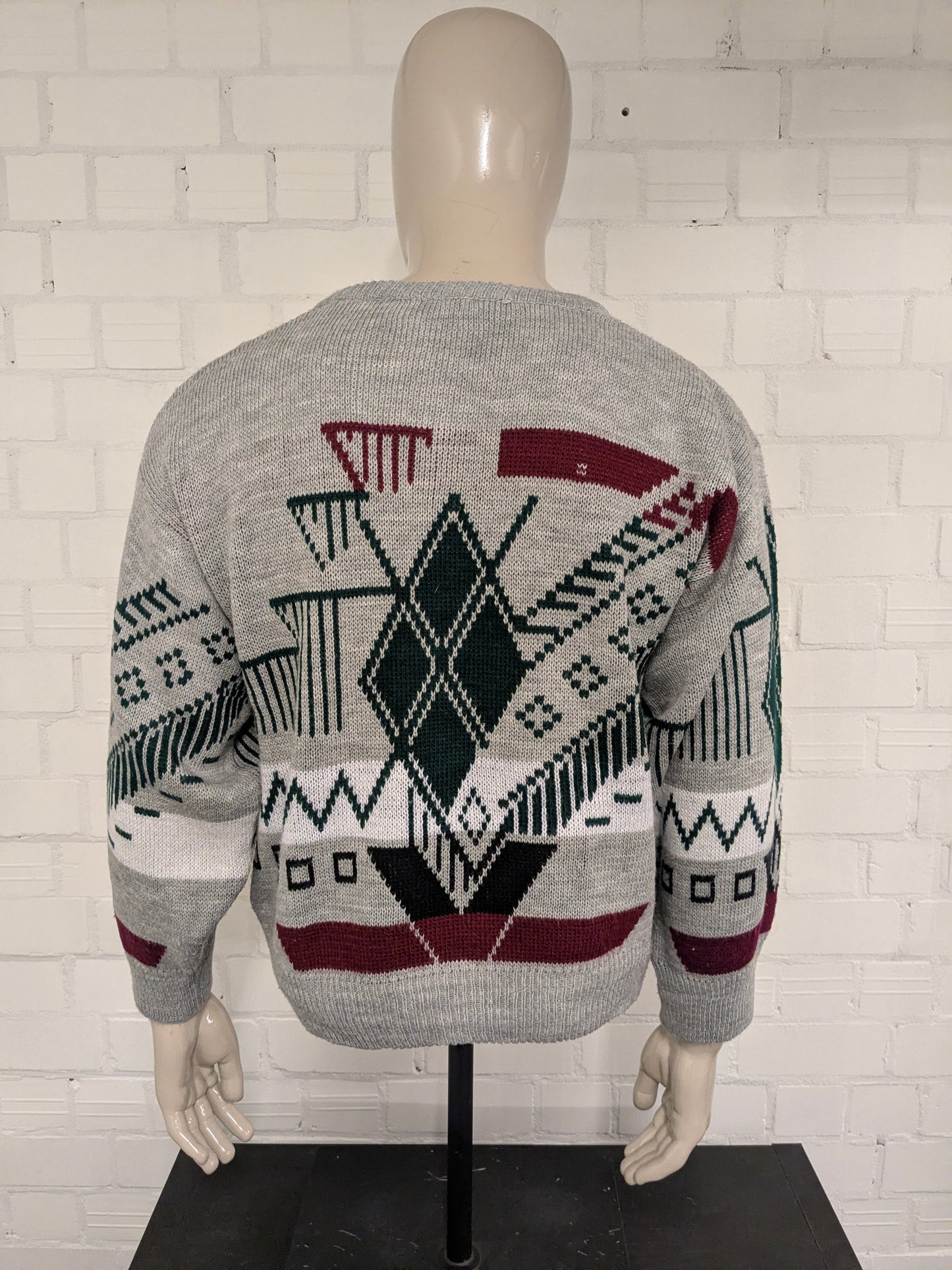 Coskun trui met V-Hals. Grijs Rood Groen gekleurd. Maat L.