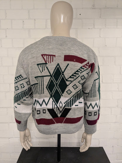 Coskun trui met V-Hals. Grijs Rood Groen gekleurd. Maat L.