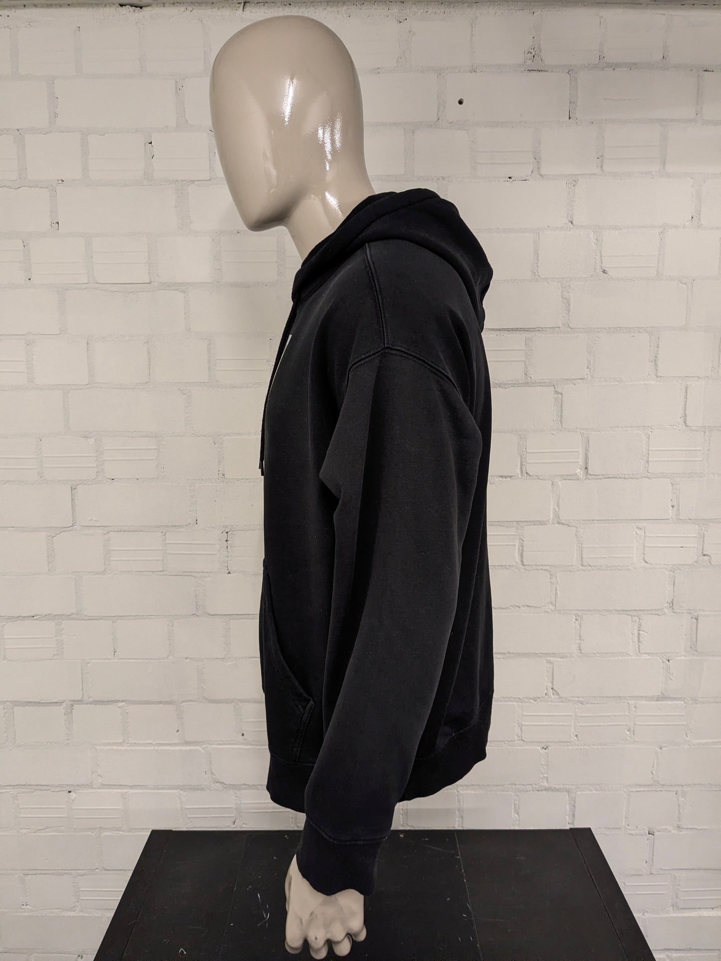 Sweat à capuche H&M "Days of the Hoops". Noir avec impression. Taille XL. coupe surdimensionnée.