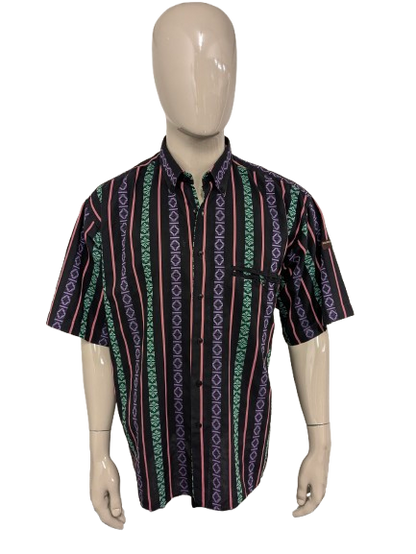 Vintage 80's / 90's Fictif overhemd korte mouw. Zwart Groen Paars Roze gekleurd. Maat XL.