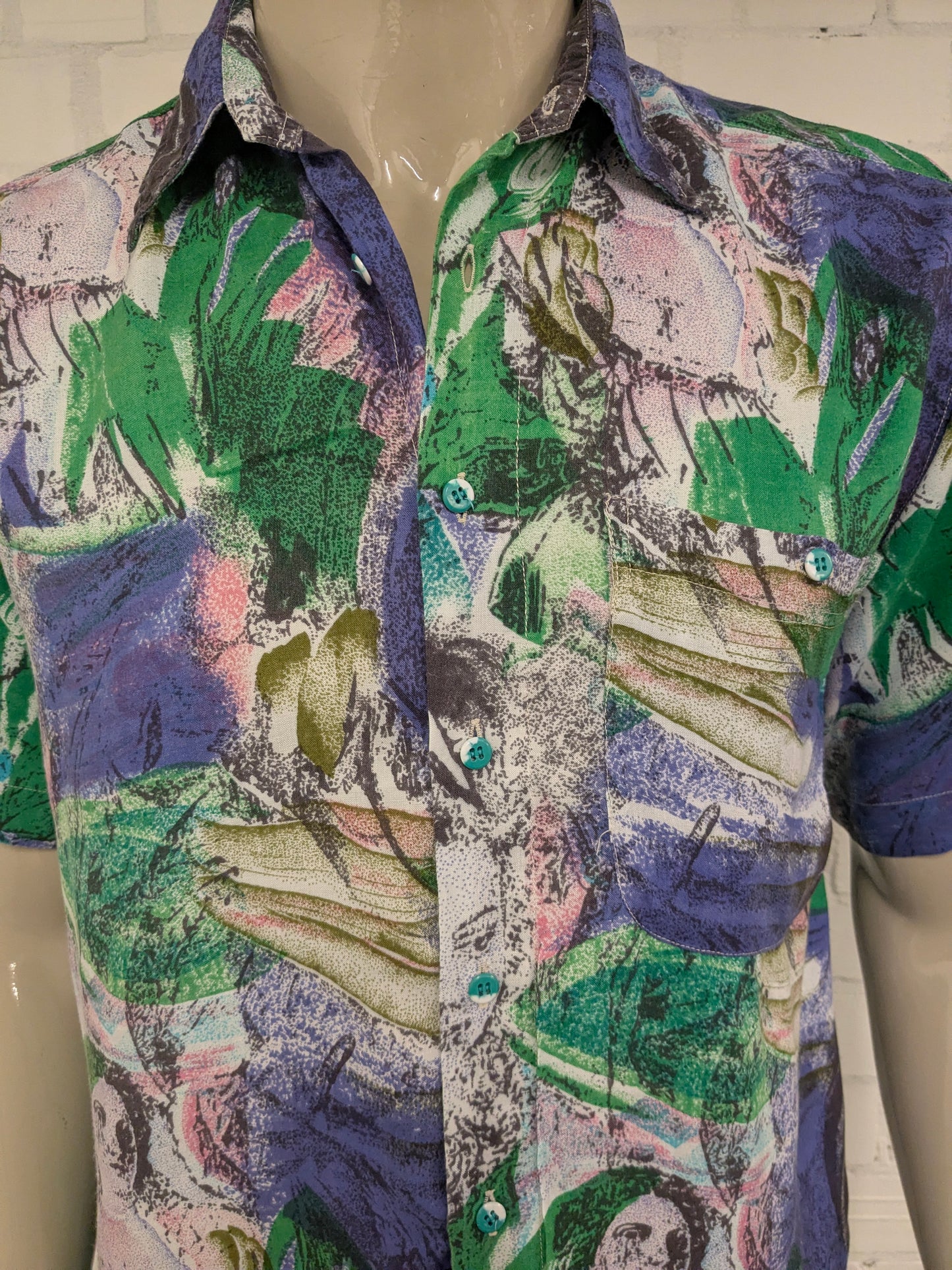 Vintage 80's / 90's United shirt overhemd korte mouw. Groen Paars Roze print. Maat L.