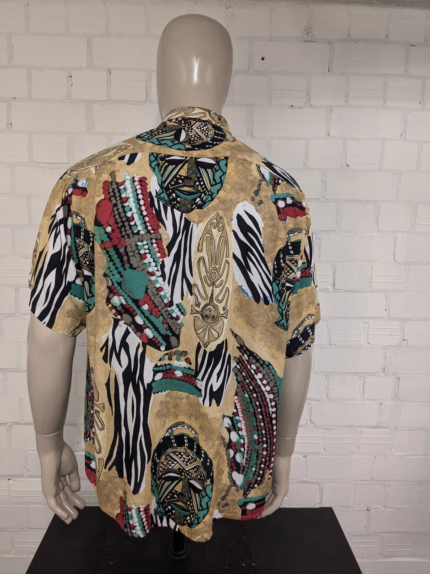 Vintage 80's / 90's Ahlemeyer overhemd korte mouw. Rood Groen Gele tribal print. Maat 2XL / XXL.
