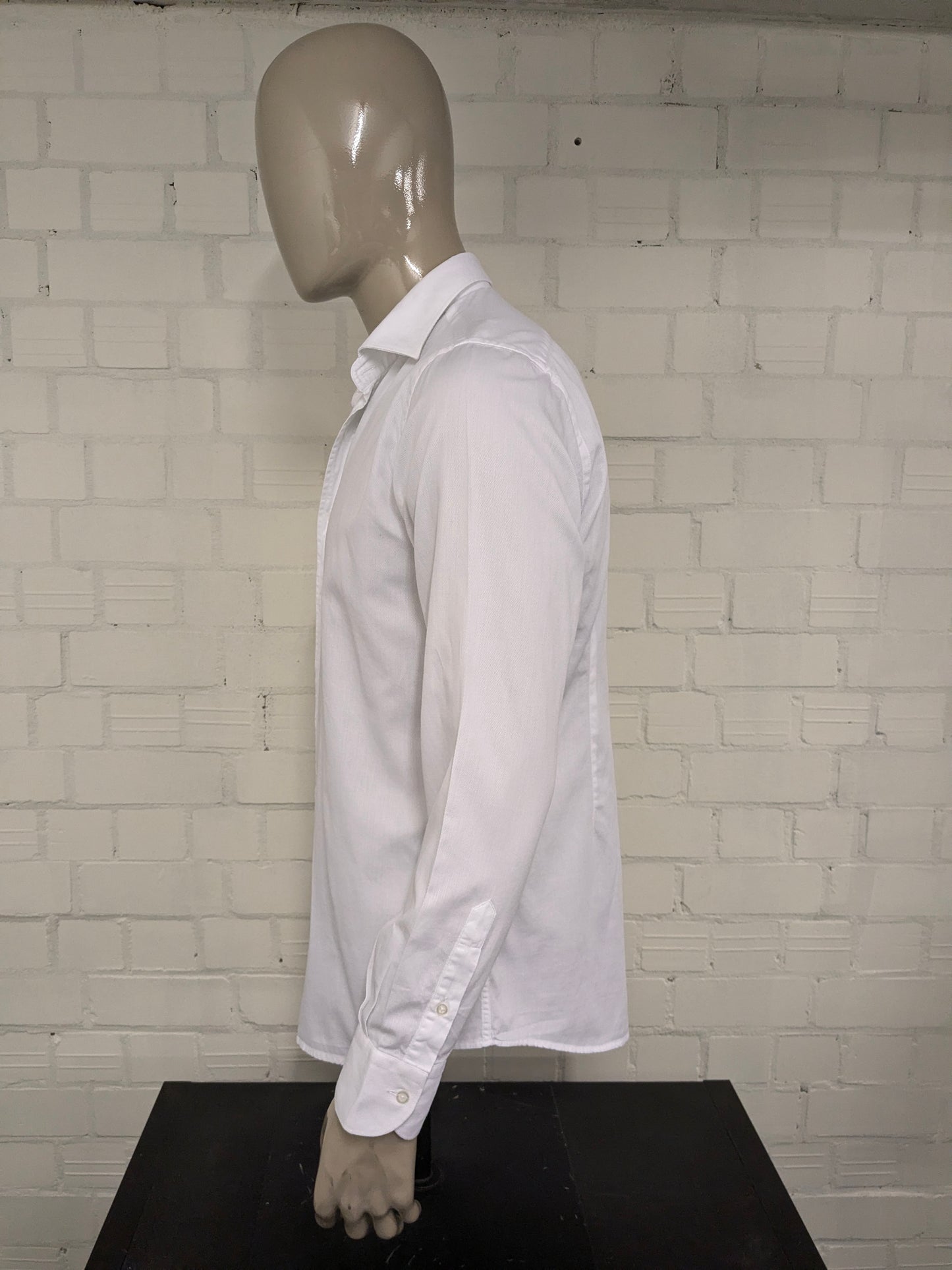 Sartoria Leoni overhemd. Wit gekleurd. Maat XL.