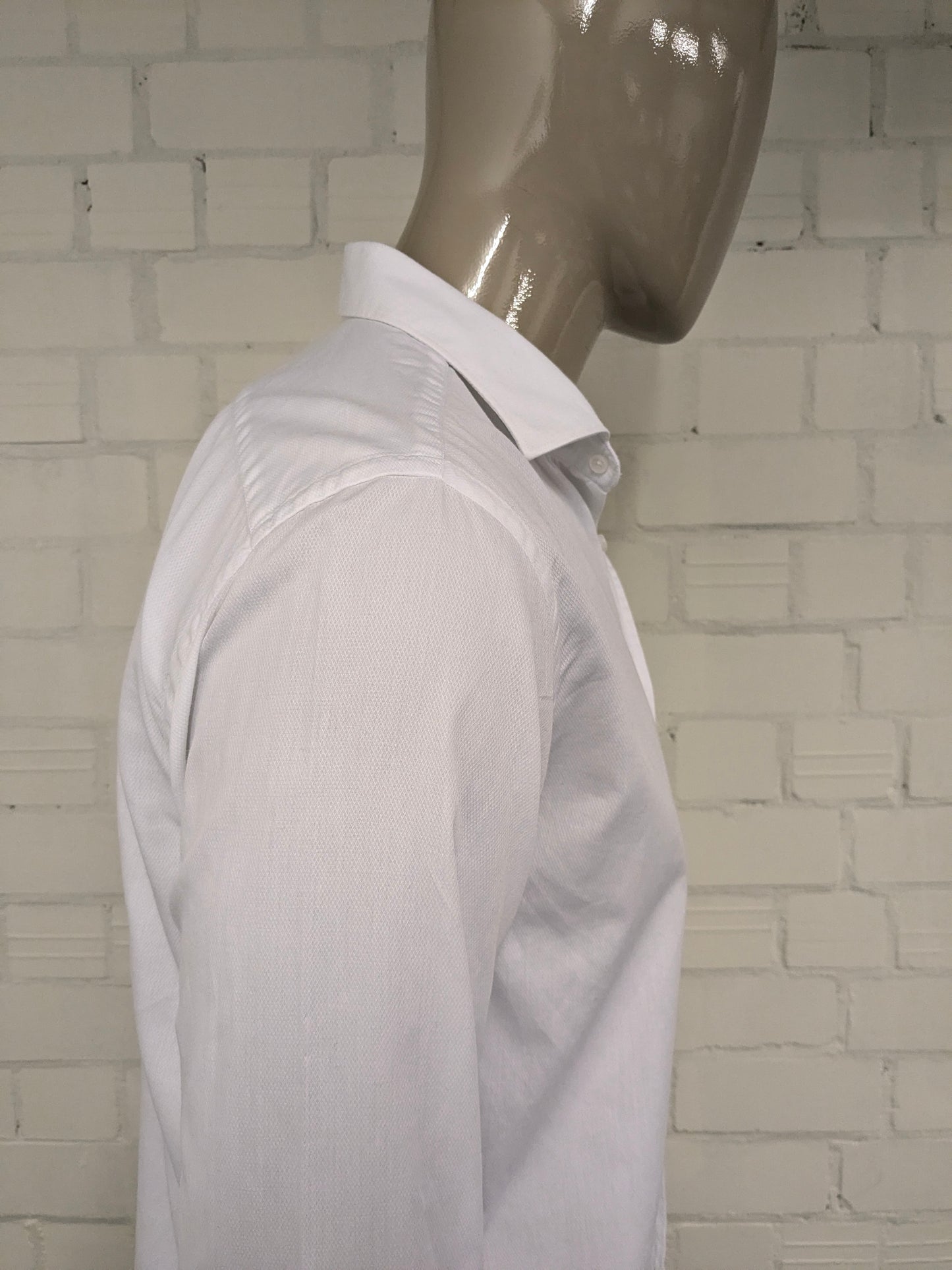 Sartoria Leoni overhemd. Wit gekleurd. Maat XL.