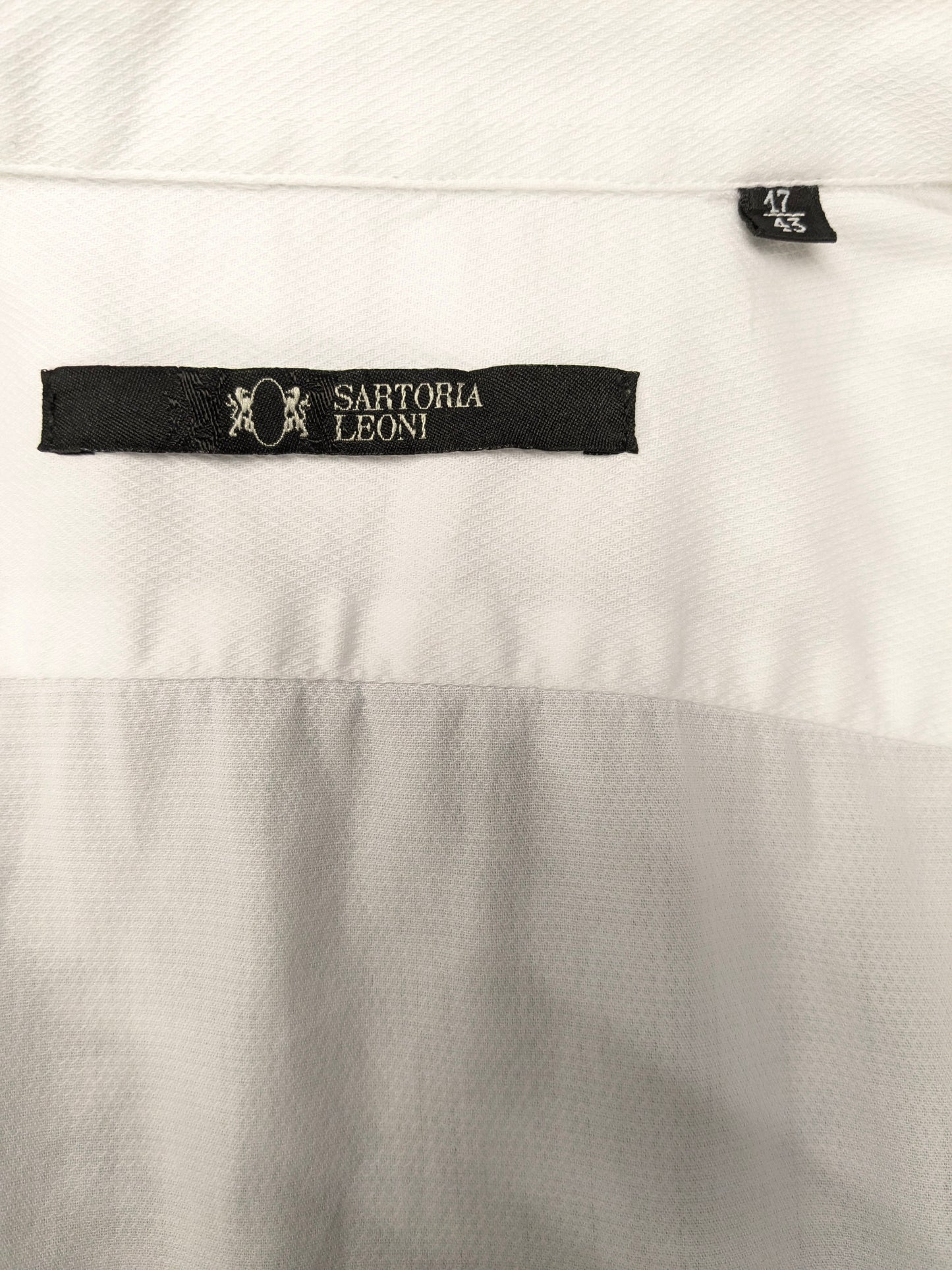 Sartoria Leoni overhemd. Wit gekleurd. Maat XL.