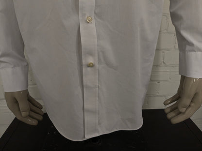Camisa Stafford. De color blanco. Talla XL. ajuste regular.