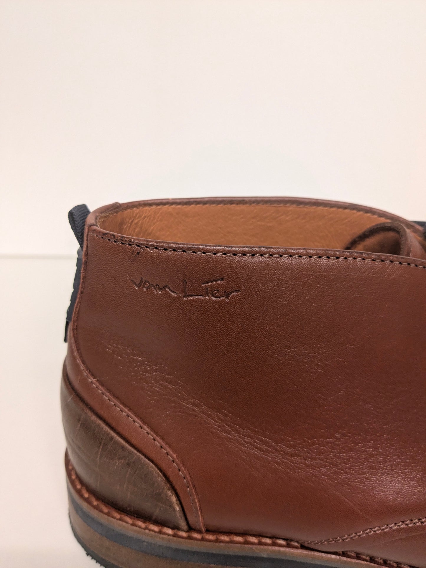 Van Lier Leren veterschoenen. Bruin gekleurd. Maat 43.