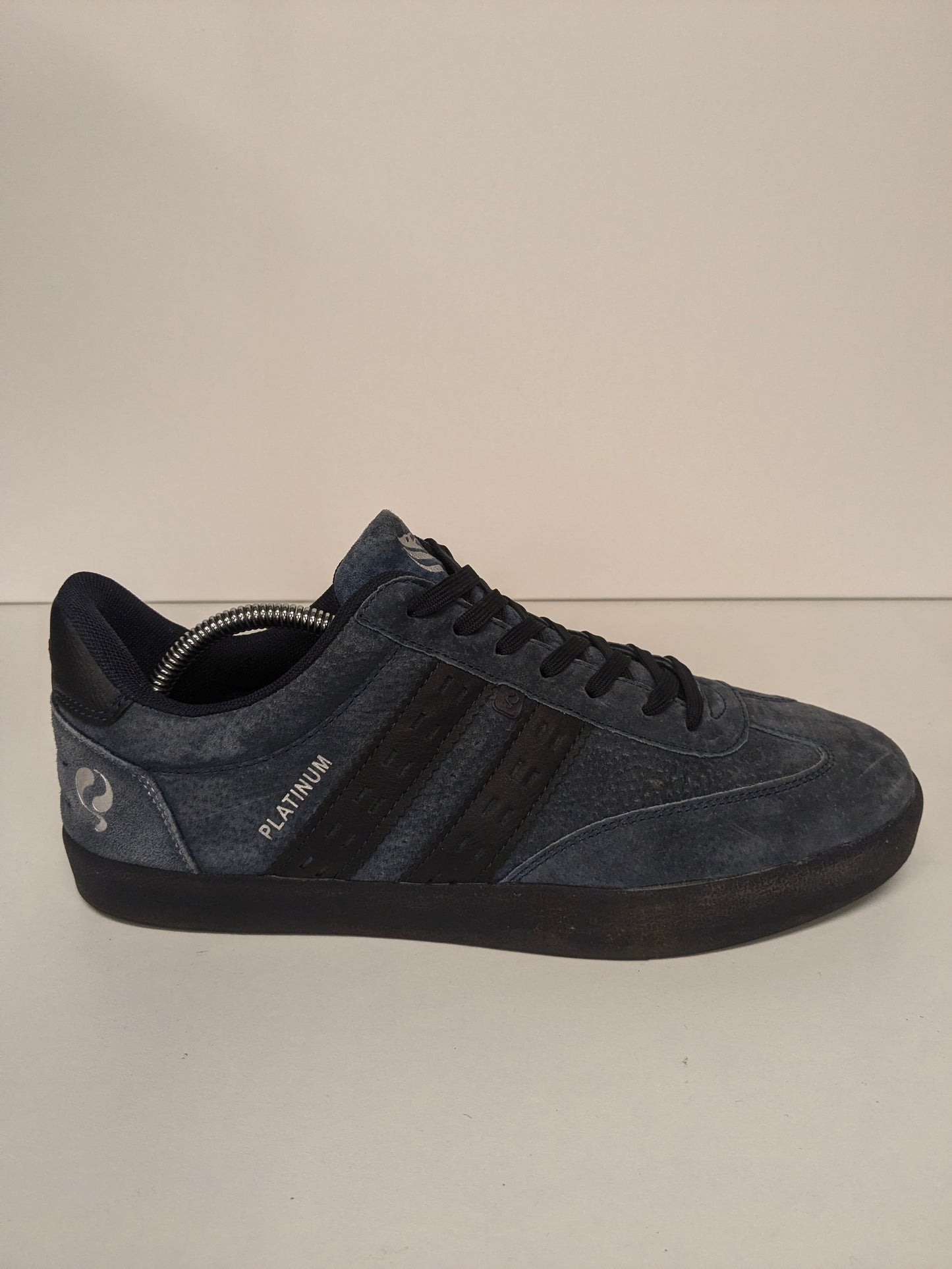 Quick Platinum leren sneakers. Blauw Zwart gekleurd. Maat 44.