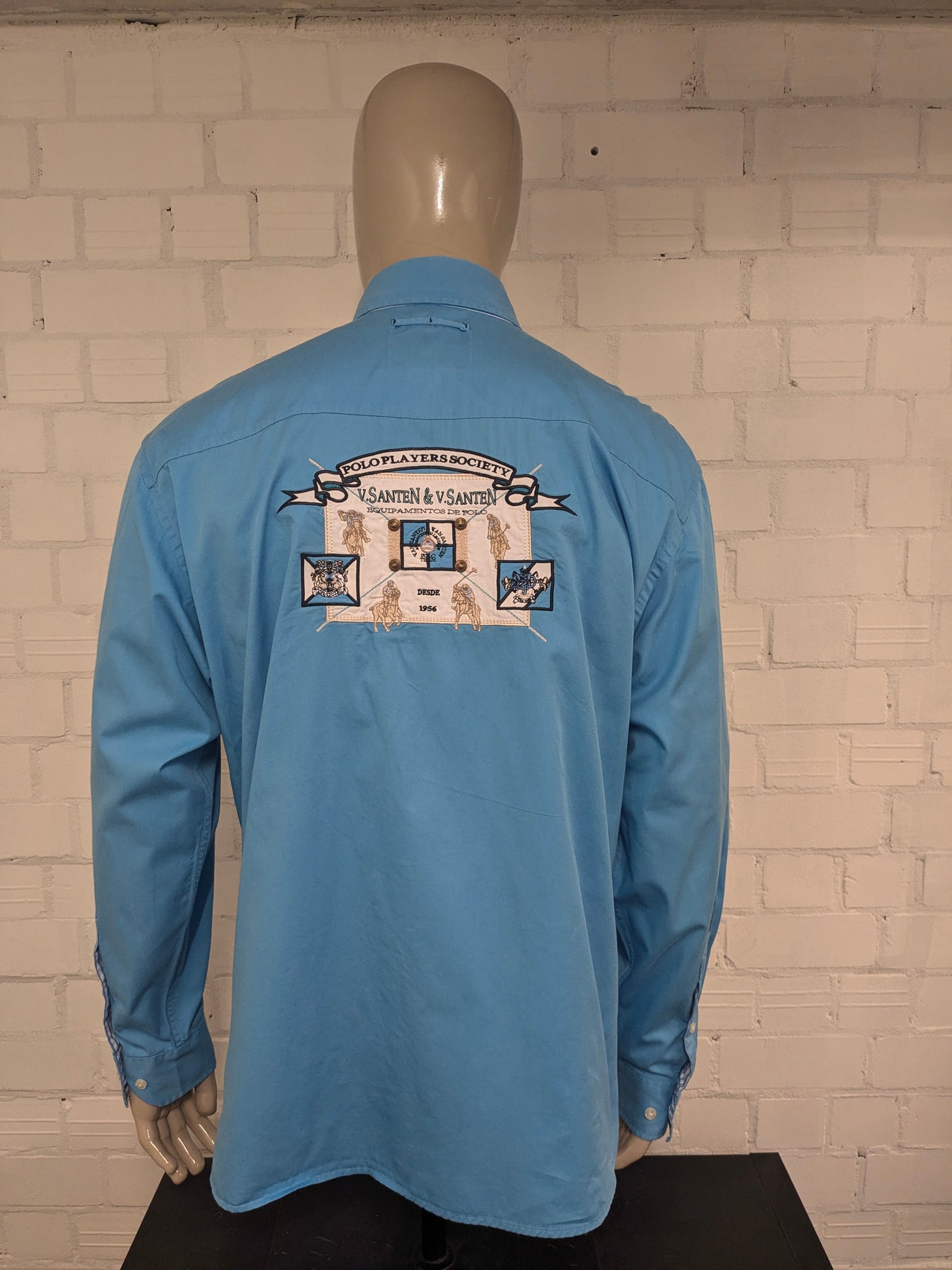 Van Santen & Van Santen overhemd. Blauw met verschillende applicaties. Maat XL.