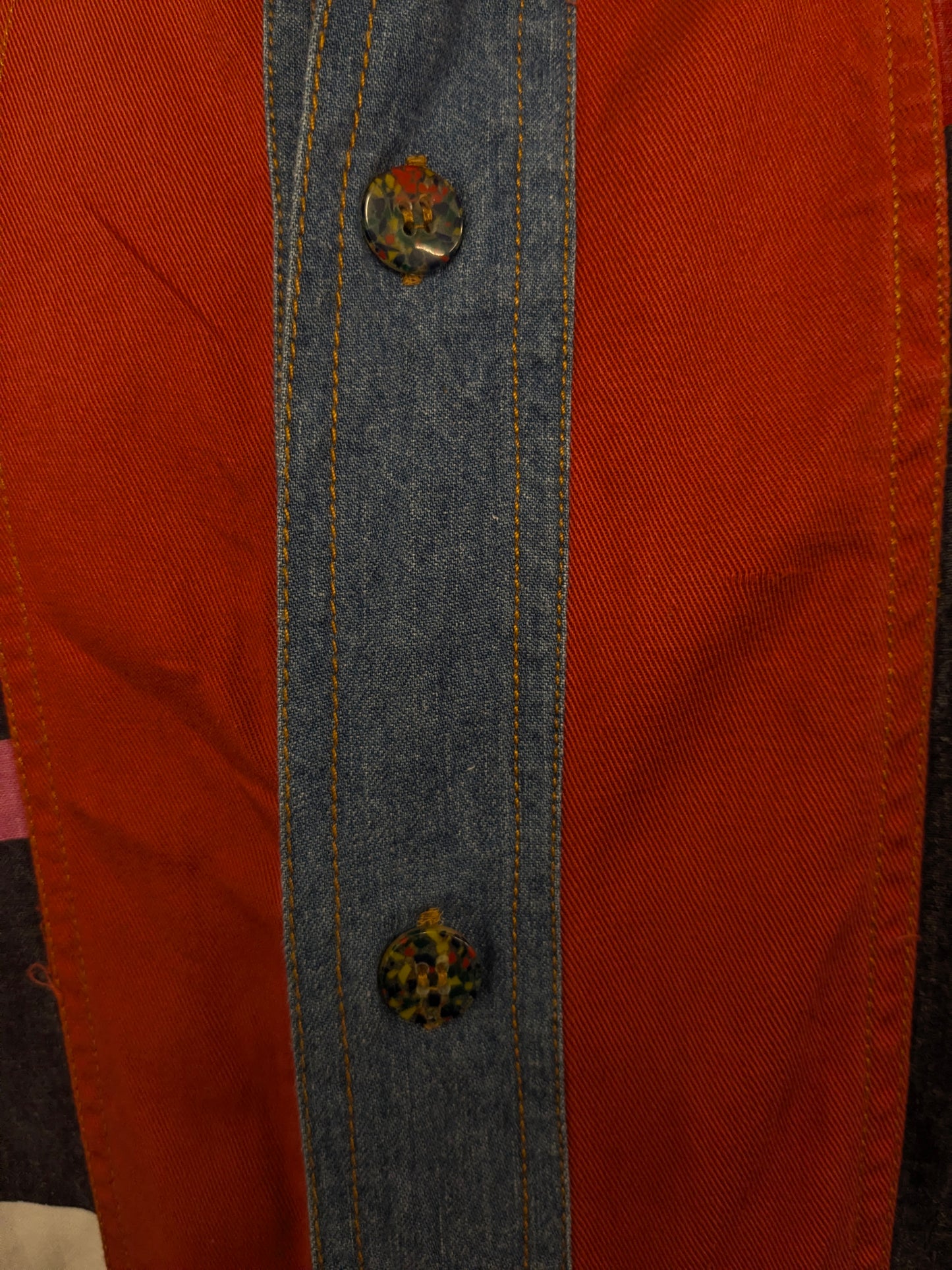 Vintage Arizona jeans overhemd. Gekleurde print met gekleurde knopen. Maat XL.