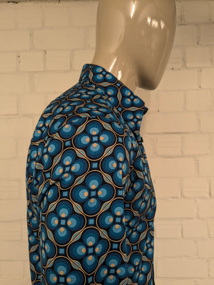 Chenaski overhemd. Blauw Beige Zwarte print. Maat M.