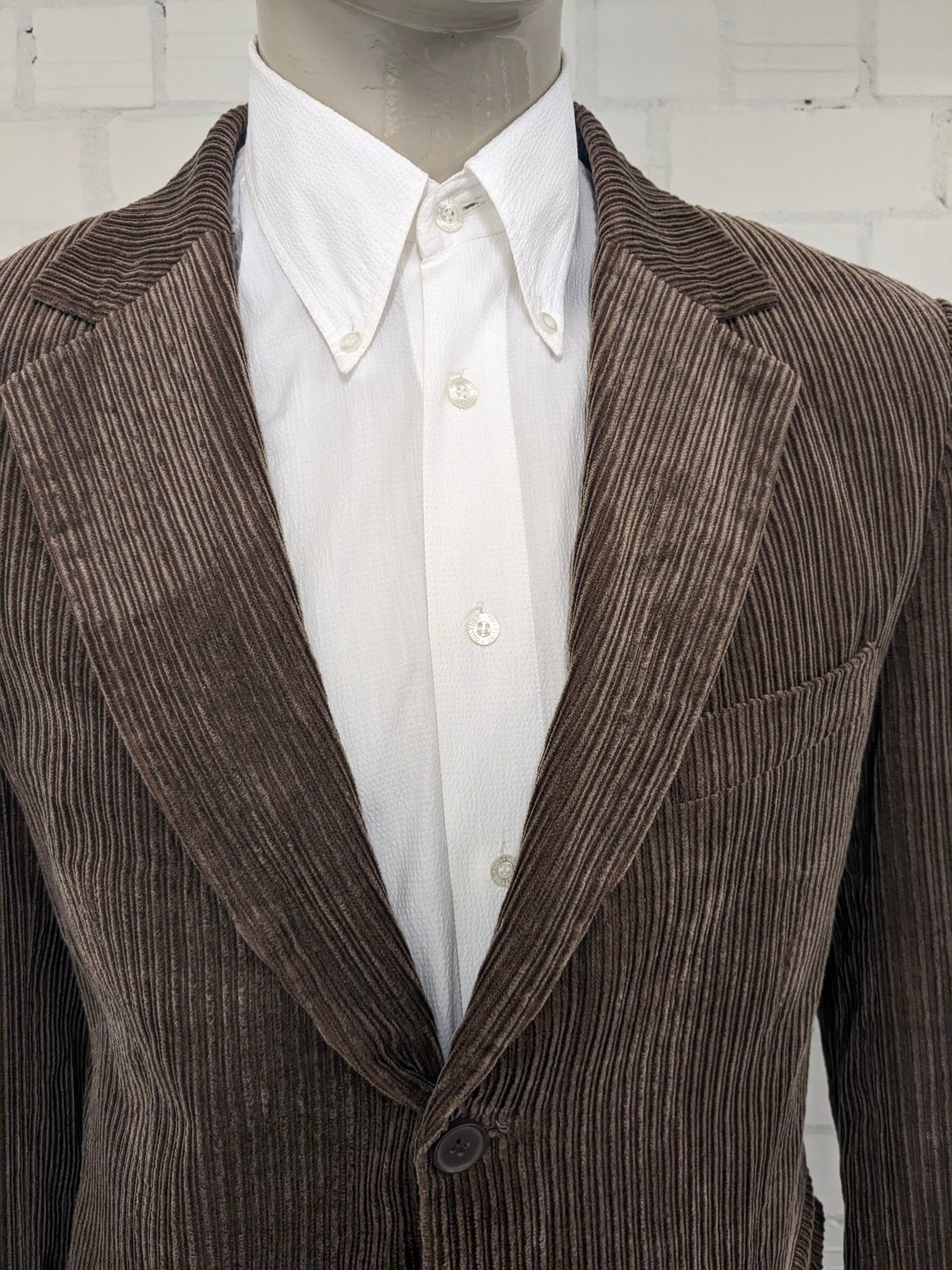 No Excess ribcolbert. Dikkere rib. Bruin gekleurd. Maat L.