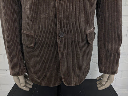 No Excess ribcolbert. Dikkere rib. Bruin gekleurd. Maat L.