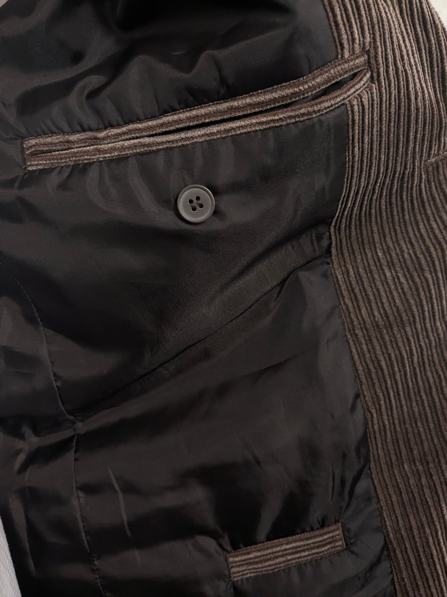 No Excess ribcolbert. Dikkere rib. Bruin gekleurd. Maat L.