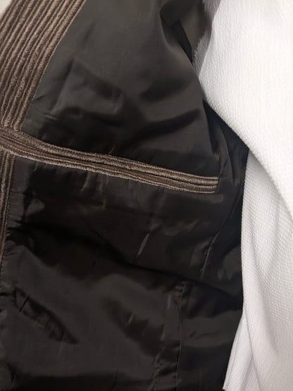 No Excess ribcolbert. Dikkere rib. Bruin gekleurd. Maat L.