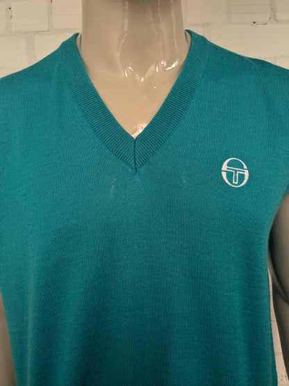 Vintage Sergio Tacchini Wollen spencer met V-Hals. Groen gekleurd. Maat L.