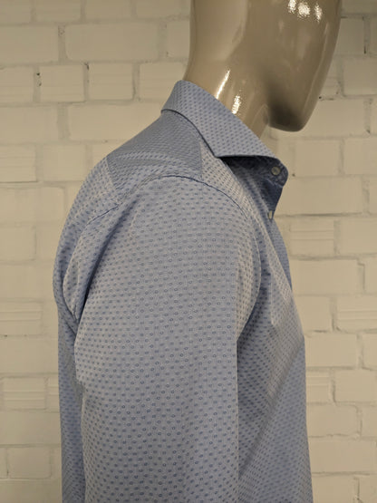 Van Gils overhemd. Licht Blauw Licht Glanzend bolletjes motief. Maat 41 / L. skin cut.