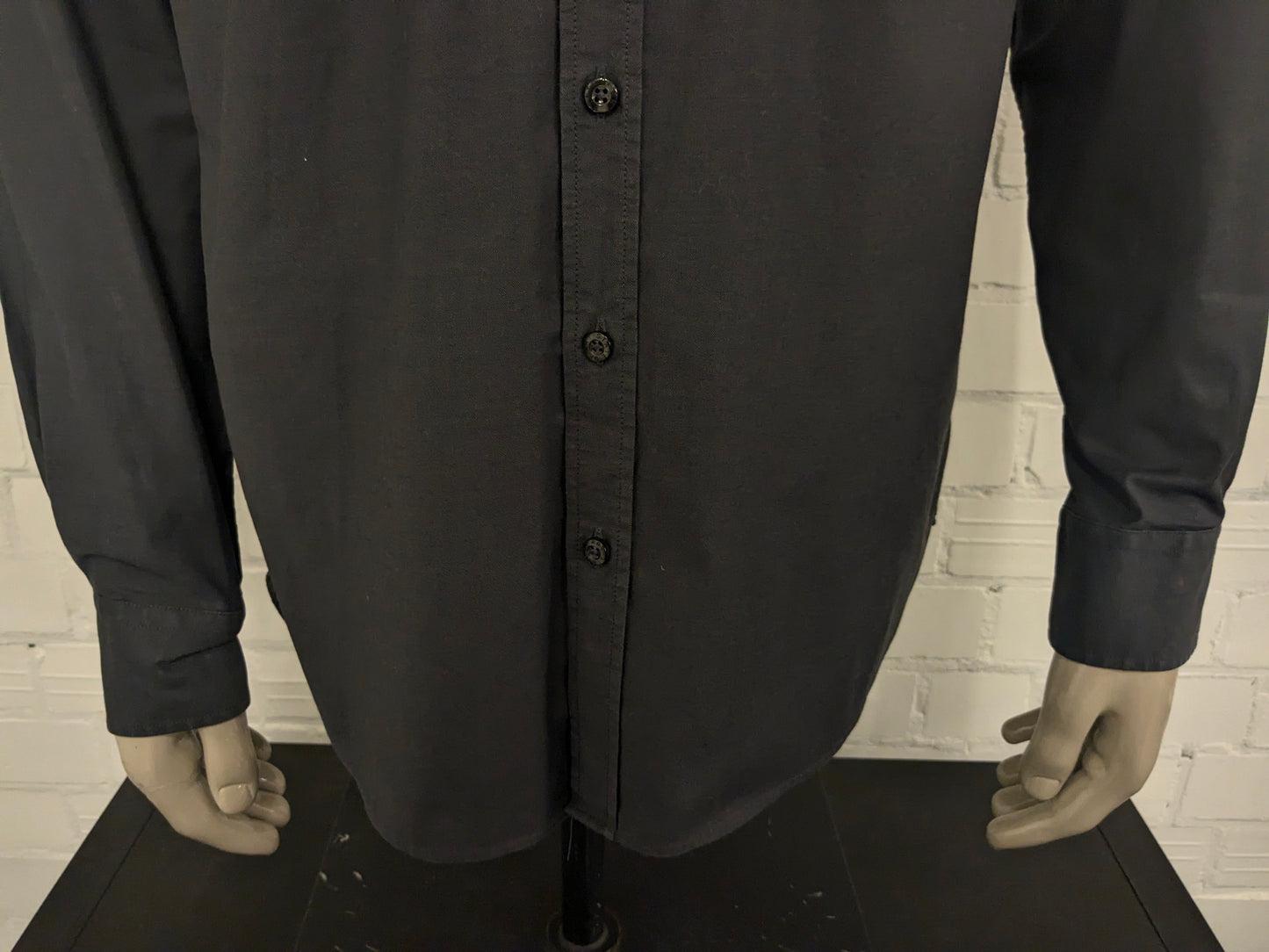 State of Art shirt. Dark Gray colored. Size L.