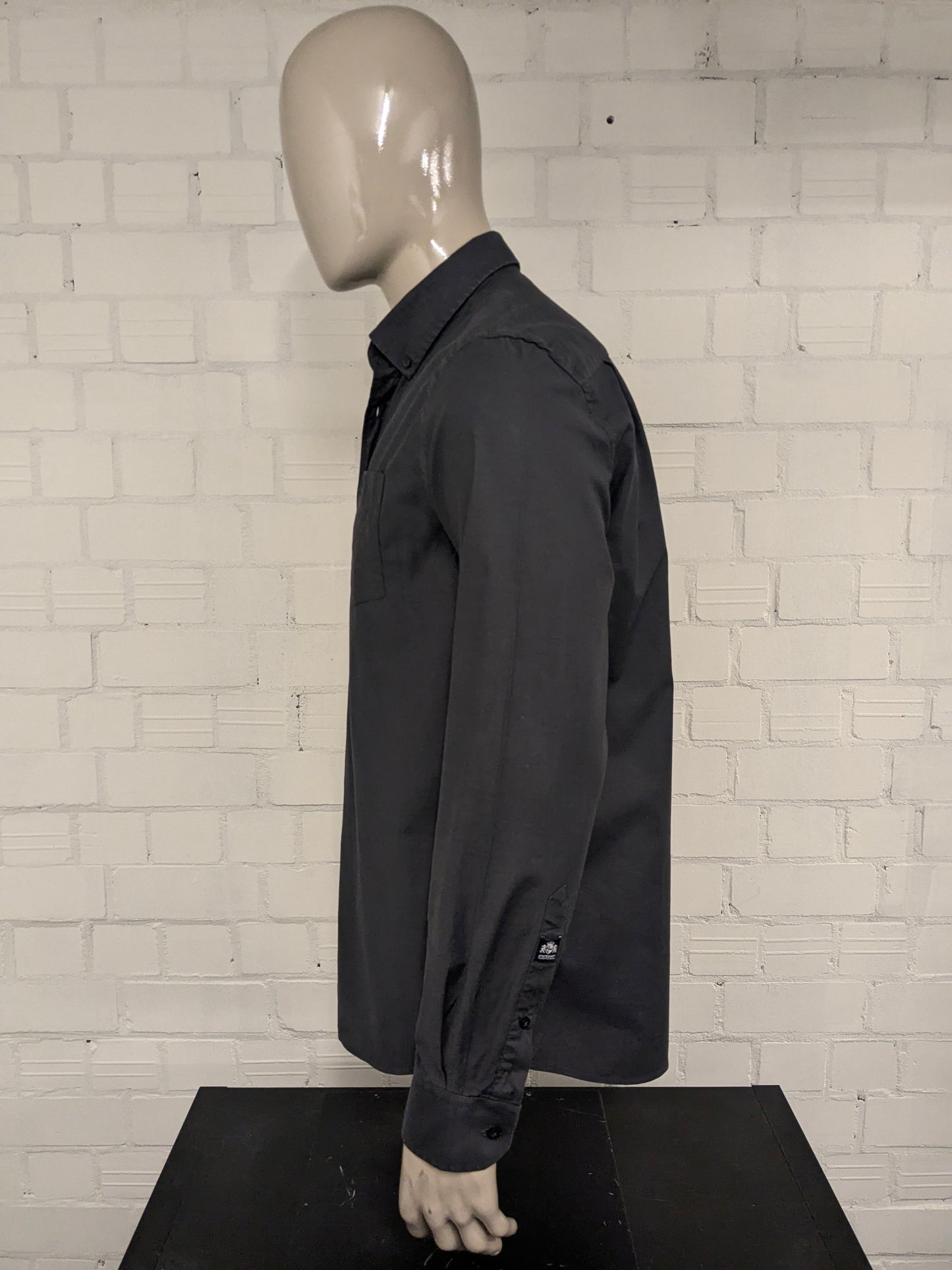 State of Art shirt. Dark Gray colored. Size L.