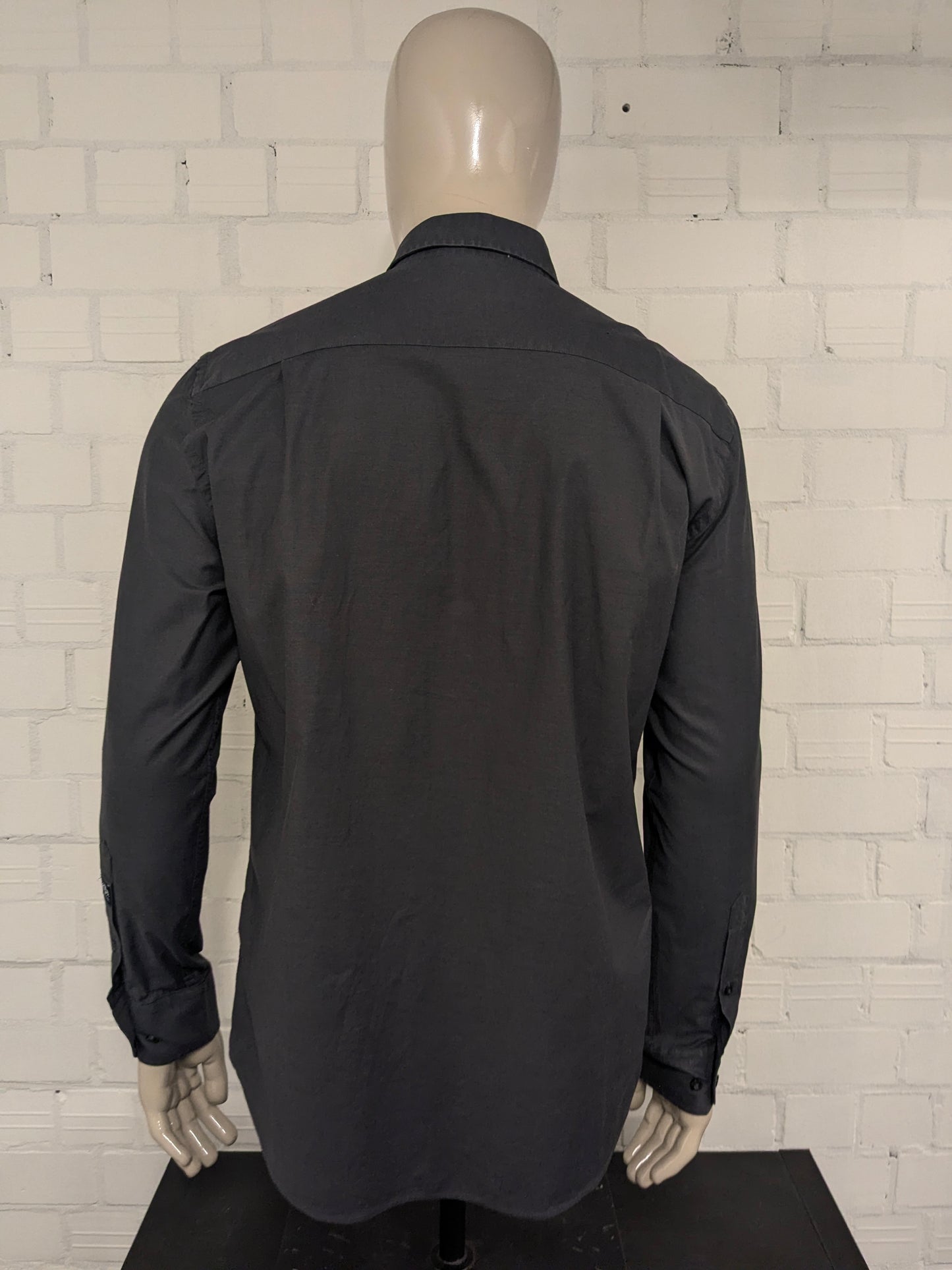 State of Art shirt. Dark Gray colored. Size L.