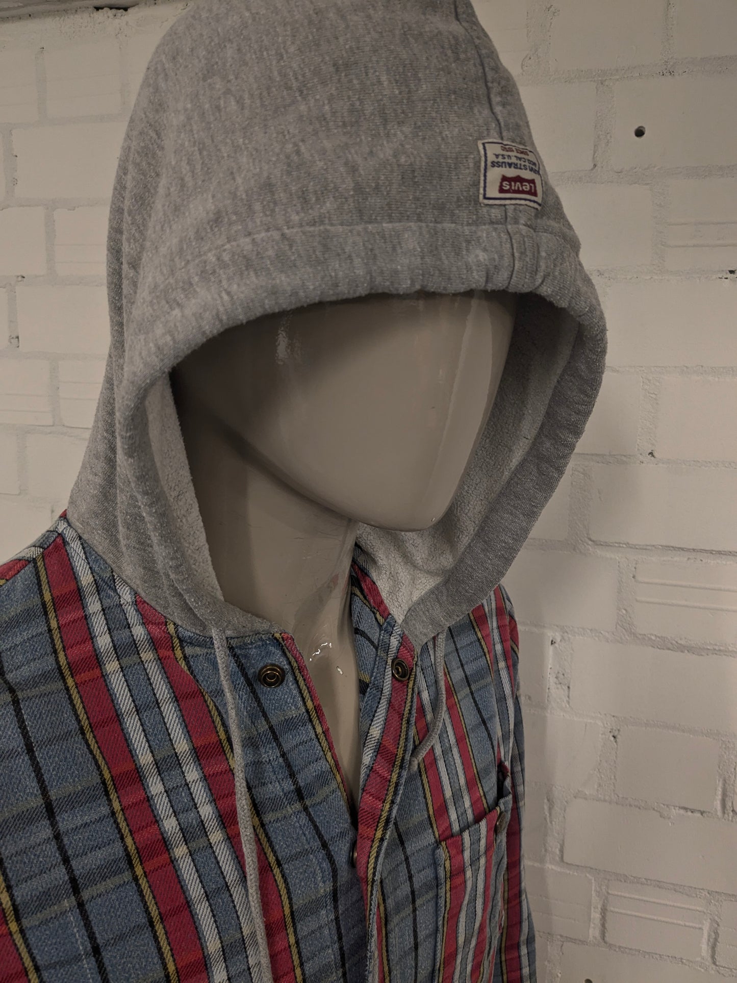 Chemise vintage Levi's Flannel avec boutons-pression et capuche. Bleu Rouge Blanc Jaune à carreaux Taille 2XL / XXL.