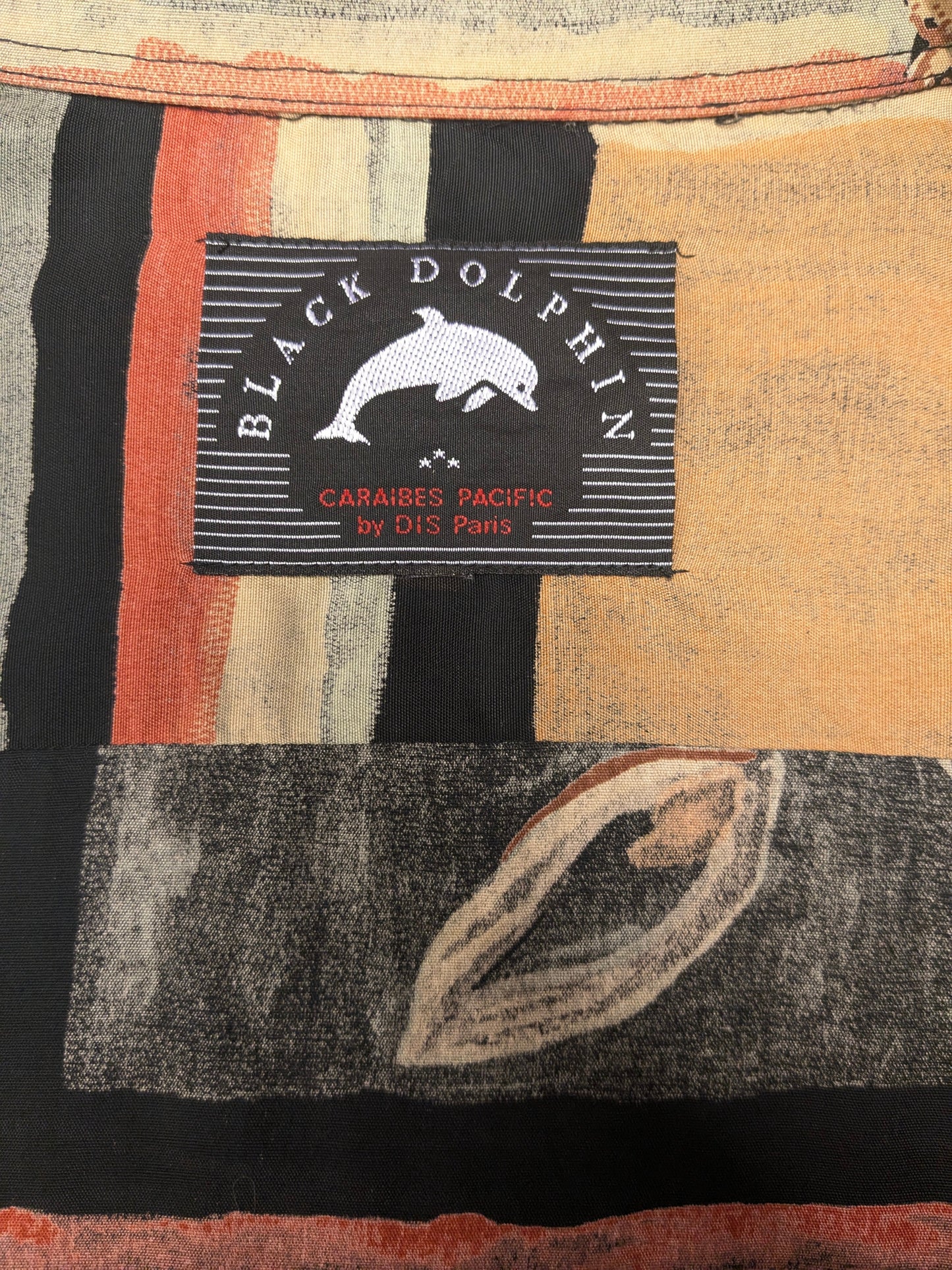Vintage Black Dolphin 80'x / 90's overhemd. Zwart Oranje Rode print. Maat XL.