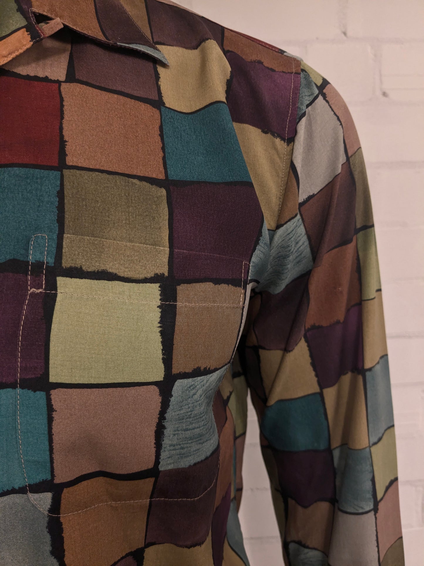 Vintage Equipment Zijden overhemd. Gekleurde blokjes print. Maat M.